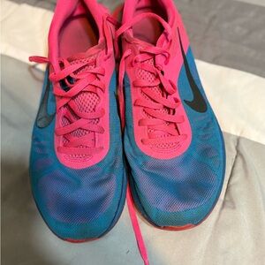 Women’s Nike Sneakers